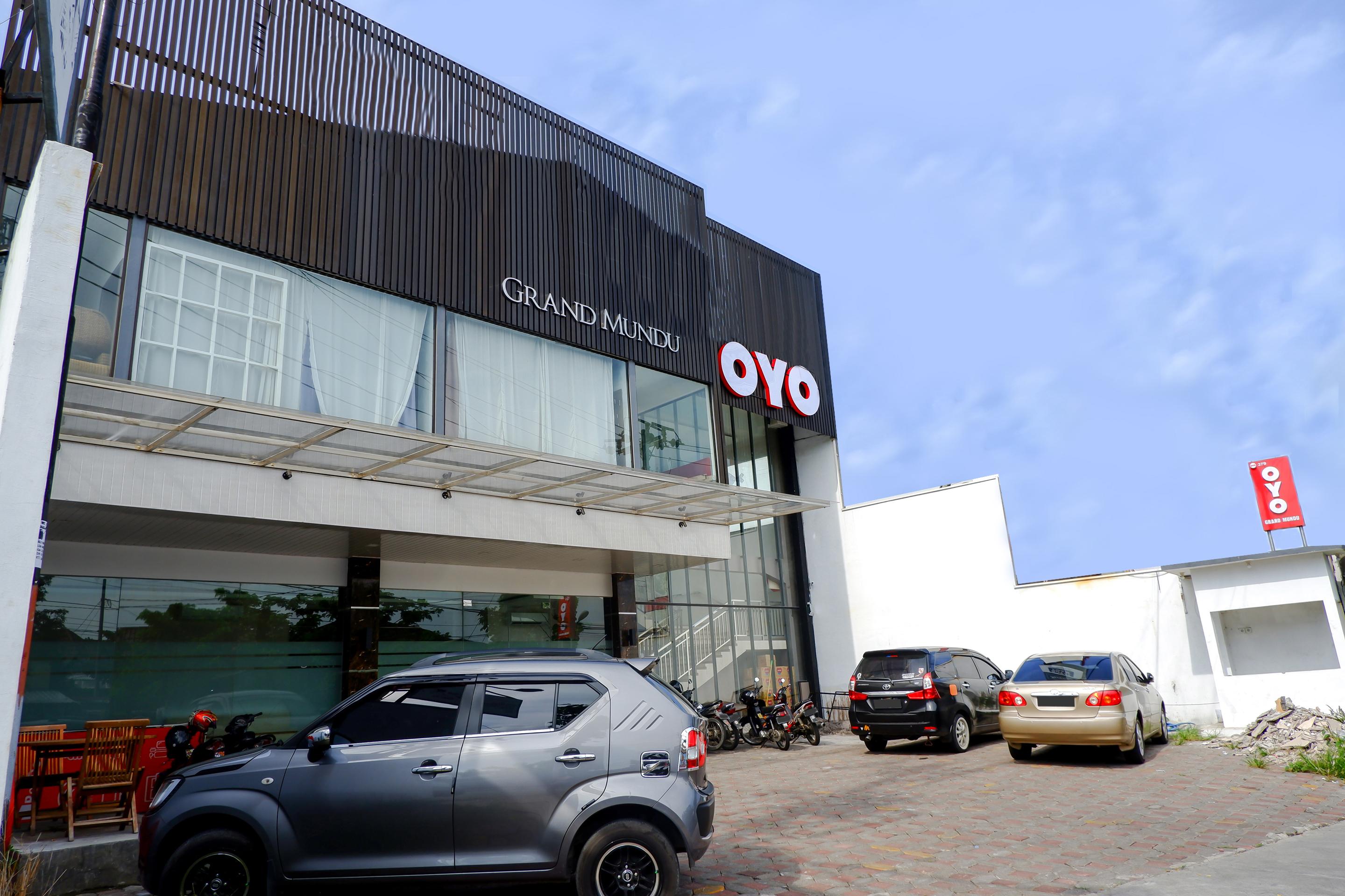 Oyo 379 Grand Mundu Ξενοδοχείο Σεμαράνγκ Εξωτερικό φωτογραφία