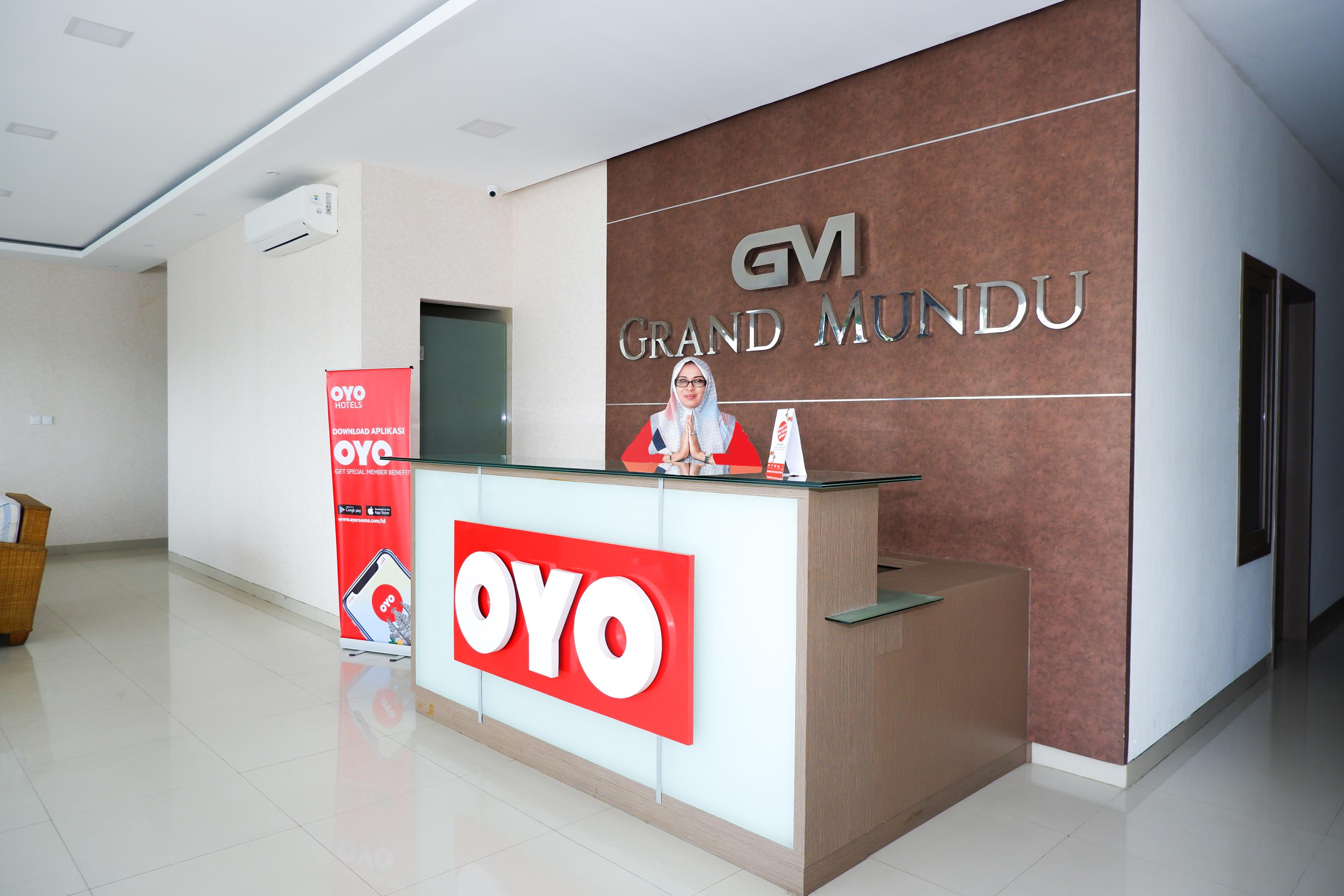 Oyo 379 Grand Mundu Ξενοδοχείο Σεμαράνγκ Εξωτερικό φωτογραφία