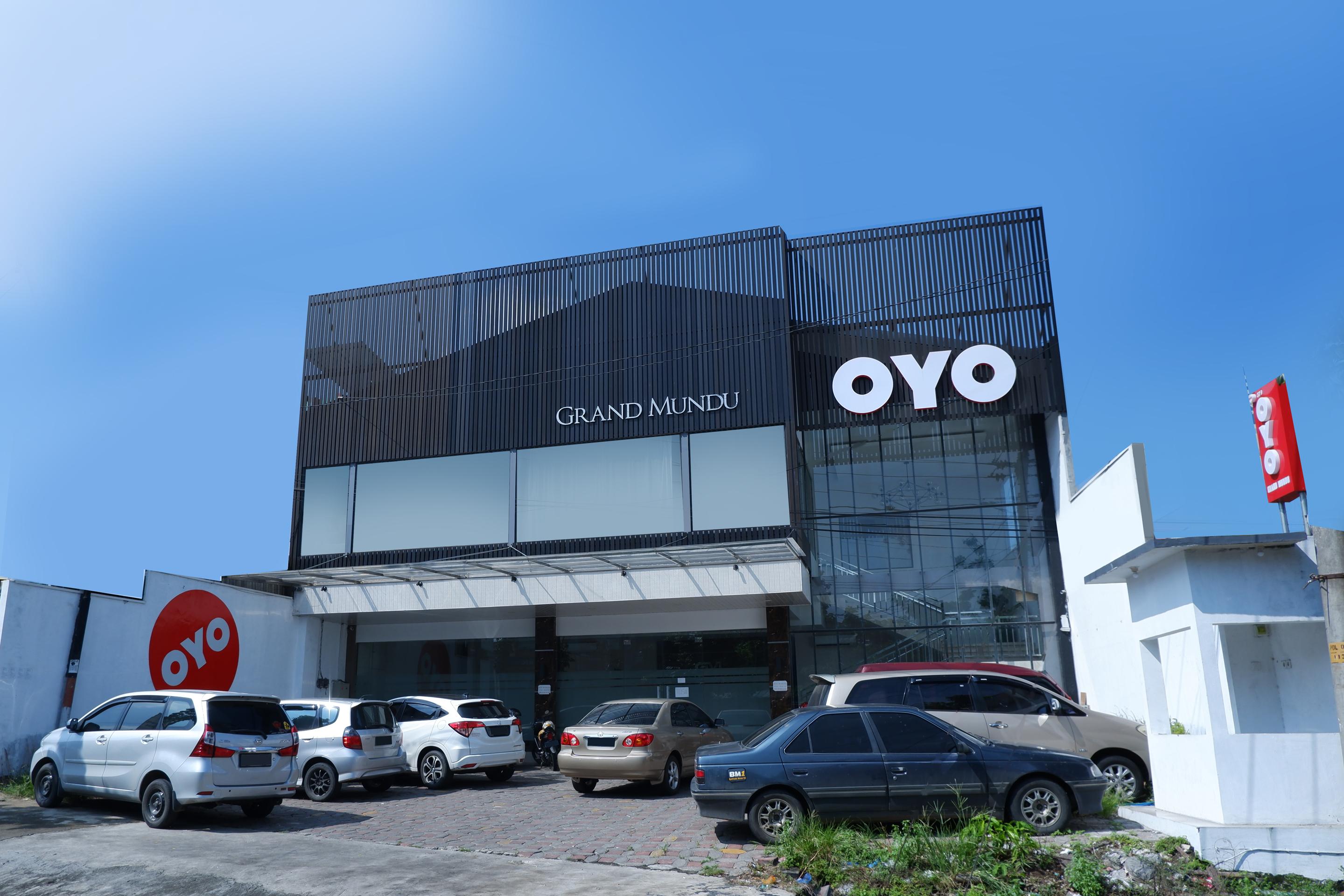 Oyo 379 Grand Mundu Ξενοδοχείο Σεμαράνγκ Εξωτερικό φωτογραφία